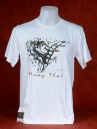 Muay Thai T-Shirt "Pra Ram Yeap Longkar" van Human Fighting, Anusha Saisuk design, wit