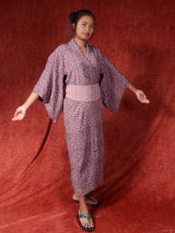 Traditionele Japanse Yukata in roze patroon