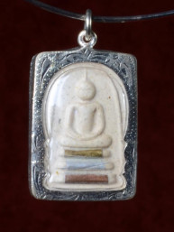 Phra Somdej amulet met Boeddha
