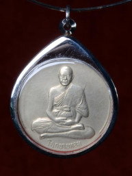 Phra Luang Phor Ngern amulet