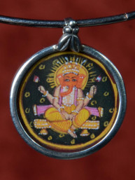 Ganesha amulet handgeschilderd in zilveren lijst