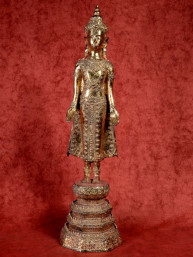 Vintage beeld van Konings Boeddha Ratanakosin stijl