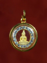 Phra Phuttasathon amulet met Boeddha