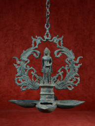 Olielamp in vorm van lotus met Boeddha brons