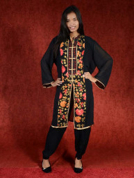 Salwar kameez, Indiase jurk of Punjabi dress zwart flowers