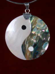 Handgemaakt sieraad van Yin Yang schelp, parelmoer
