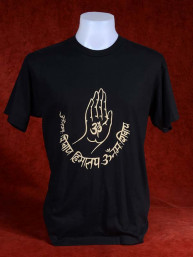 T-Shirt van hand in Abhaya Mudra en Om teken
