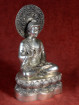 Zilverkleurig Boeddhabeeld met Dharmachakra mudra