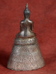 Verzilverd beeldje van Boeddha in Bhumiparsa mudra