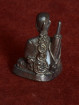 Phra Siwali miniatuur brons 30 mm – klot & bedelnap