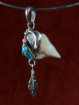 Hanger haaientand 925 zilver met turquoise en koraal