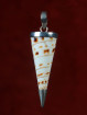 Hanger van Conus schelp met verzilverd bronzen details