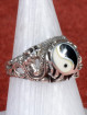 Zilveren yin-yang ring met drakenmotief