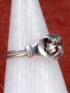 Unieke ring met 2 in elkaar passende handen  925
