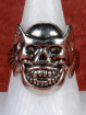 Biker Skull Ring met Japans Demon ONI masker met schedel