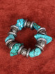 Armband met turquoise natuurstenen