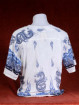 Tropenshirt zonder kraag en met draken print blauw.