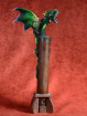Wierookbrander met gevleugelde draak met bal groen