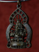 Zeldzame bronzen hanger van vier armige Ganesha