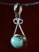 Eenvoudige zilveren hanger met turkoois